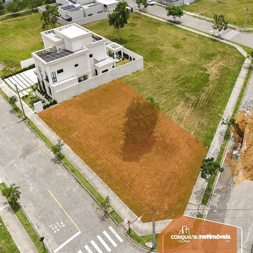 Terreno Plano em Condomínio Fechado de Luxo